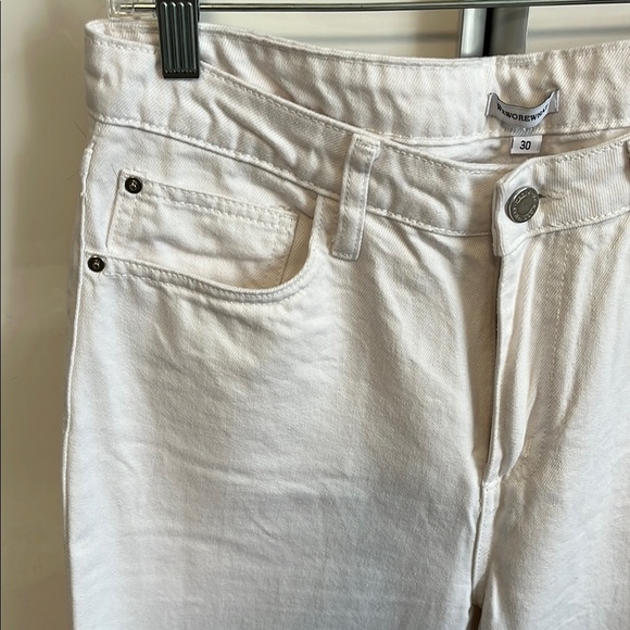 WEWOREWHAT NWOT White High Waist Mom Denim Jeans, Size 30 - Picture 5 of 14
